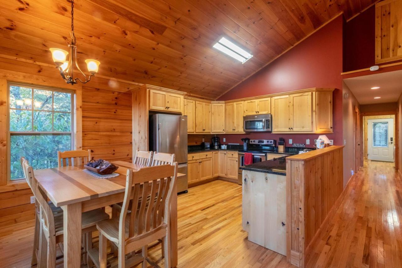 Firefly Cabin Banner Elk Exterior photo