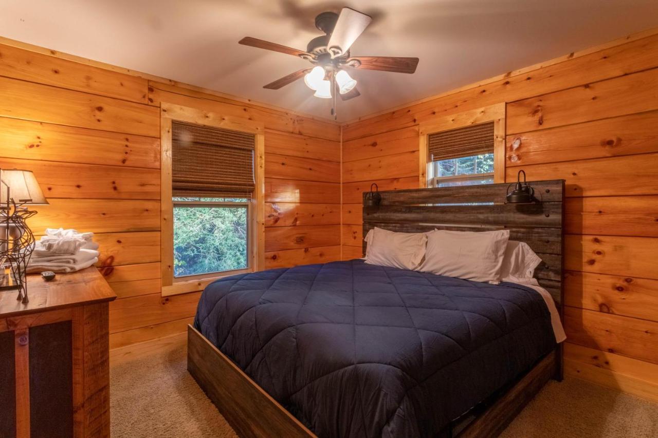 Firefly Cabin Banner Elk Exterior photo